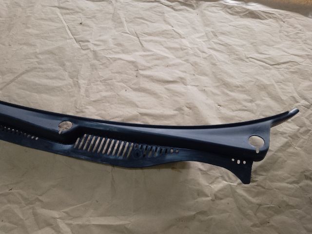 bontott VW CADDY Levélrács