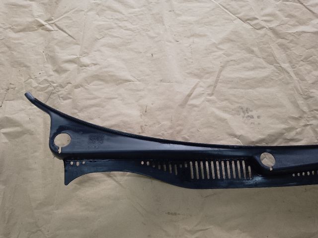 bontott VW CADDY Levélrács