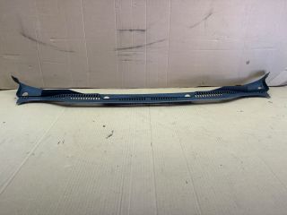 bontott VW CADDY Levélrács