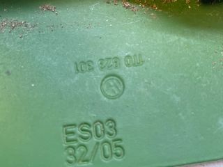 bontott VW CADDY Motorháztető Jobb Zsanér