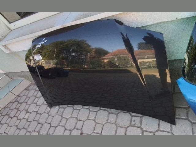 bontott VW CADDY Motorháztető Szigetelés