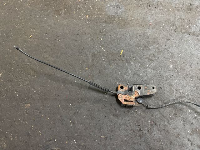 bontott VW CADDY Motorháztető Zárszerkezet