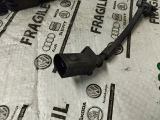 bontott VW CADDY Motorháztető Zárszerkezet