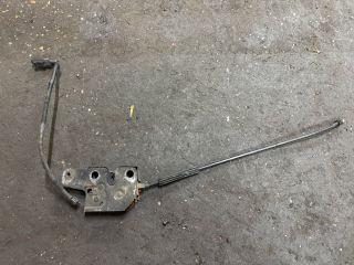 bontott VW CADDY Motorháztető Zárszerkezet