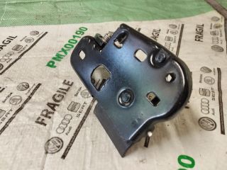 bontott VW CADDY Motorháztető Zárszerkezet