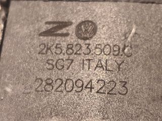 bontott VW CADDY Motorháztető Zárszerkezet