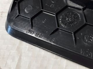 bontott VW CADDY Műszerfal Bal Hangszóró Burkolat