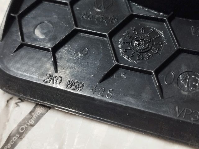 bontott VW CADDY Műszerfal Bal Hangszóró Burkolat