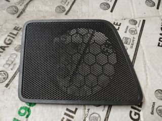 bontott VW CADDY Műszerfal Bal Hangszóró Burkolat