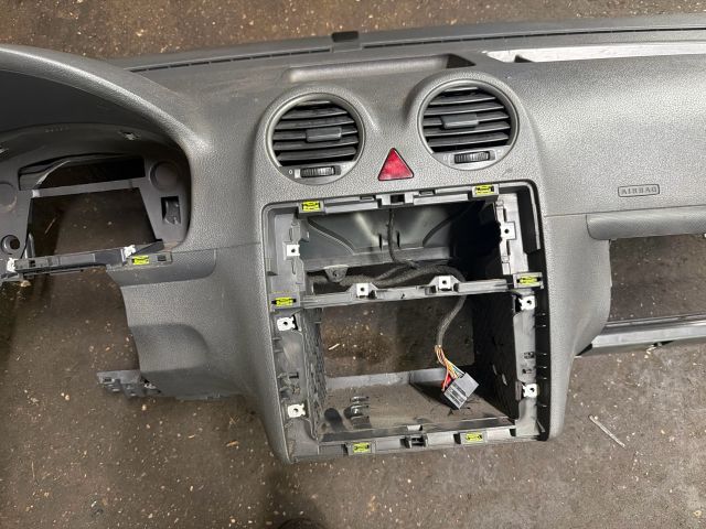 bontott VW CADDY Műszerfal Héj