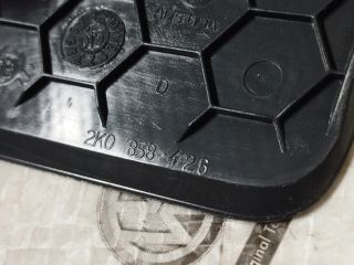 bontott VW CADDY Műszerfal Jobb Hangszóró Burkolat