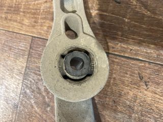 bontott VW CADDY Nyomatéktartó Bak