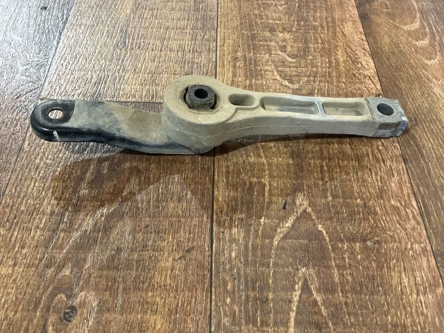 bontott VW CADDY Nyomatéktartó Bak