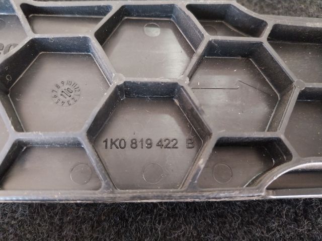 bontott VW CADDY Pollenszűrő Fedél