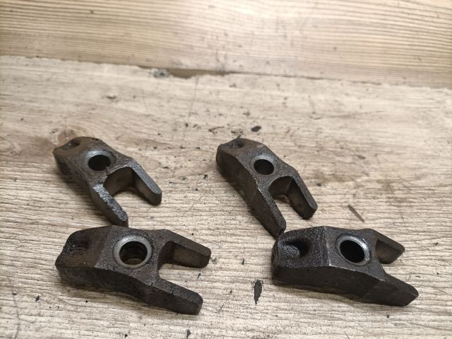 bontott VW CADDY Porlasztó Lefogató