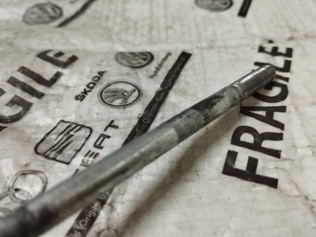 bontott VW CADDY Pótkerék Rögzítő