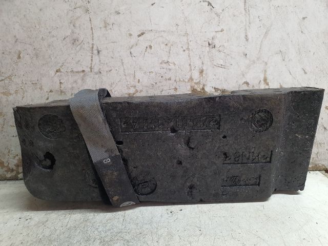 bontott VW CADDY Pótkerék Szerszámtartó