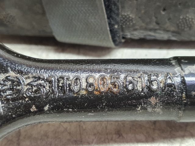 bontott VW CADDY Pótkerék Szerszámtartó