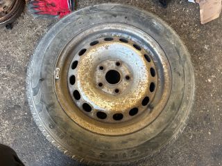 bontott VW CADDY Pótkerék