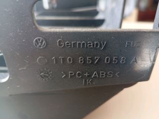 bontott VW CADDY Rádió / CD Keret