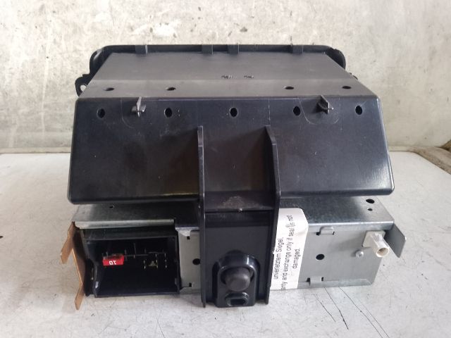 bontott VW CADDY Rádió / CD