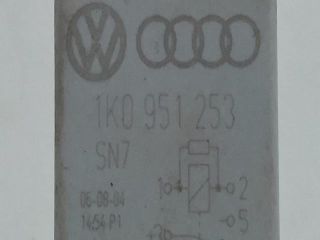 bontott VW CADDY Relé