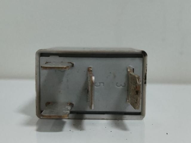 bontott VW CADDY Relé