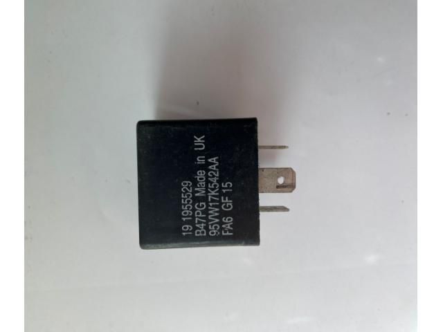 bontott VW CADDY Relé