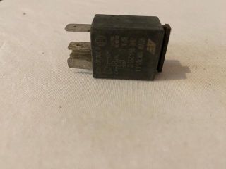 bontott VW CADDY Relé