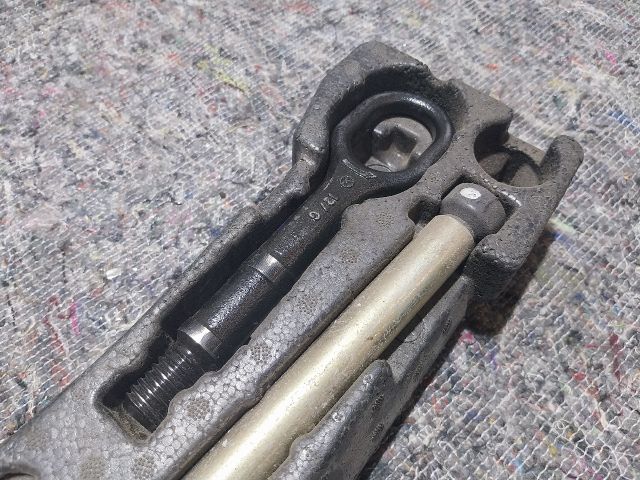 bontott VW CADDY Szerszámkészlet