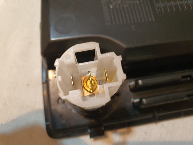 bontott VW CADDY Szivargyújtó Aljzat