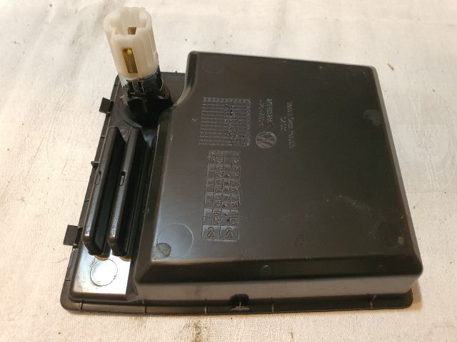 bontott VW CADDY Szivargyújtó Aljzat