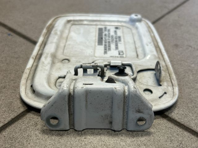 bontott VW CADDY Tankajtó