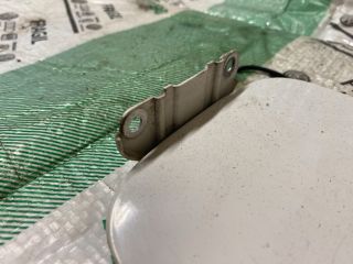 bontott VW CADDY Tankajtó