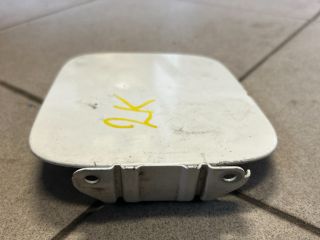 bontott VW CADDY Tankajtó