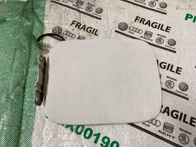 bontott VW CADDY Tankajtó