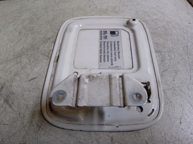 bontott VW CADDY Tankajtó