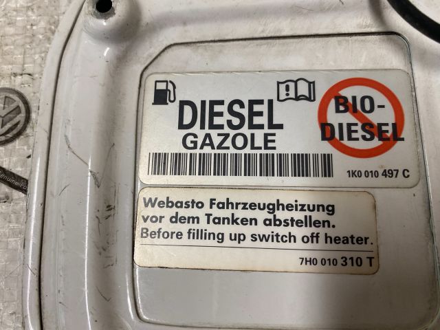 bontott VW CADDY Tankajtó