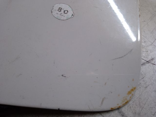 bontott VW CADDY Tankajtó