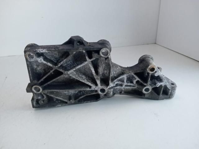 bontott VW CADDY Tartó Bak