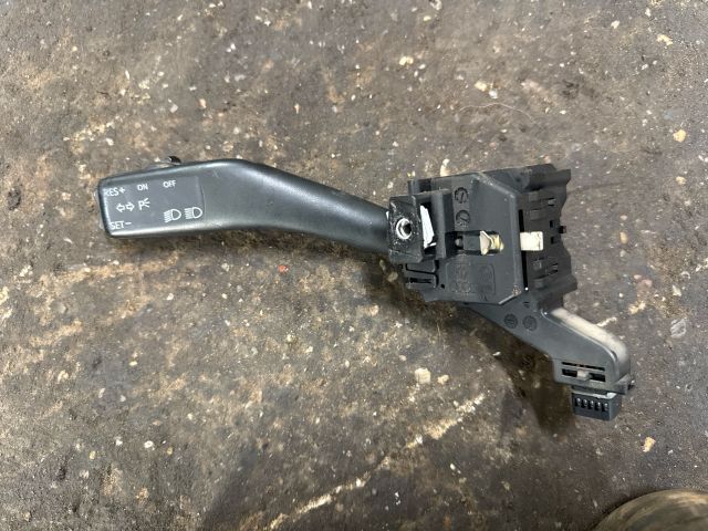 bontott VW CADDY Tempomat Kar (Magában)