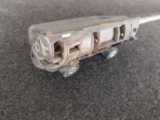 bontott VW CADDY Tolóajtó Belső Kilincs