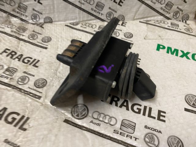 bontott VW CADDY Tolóajtó Érintkező