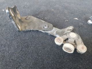 bontott VW CADDY Tolóajtó Sín Görgő Szett