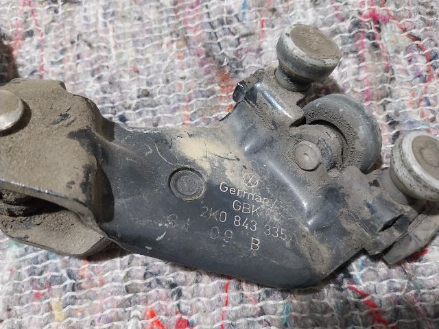 bontott VW CADDY Tolóajtó Sín Görgő