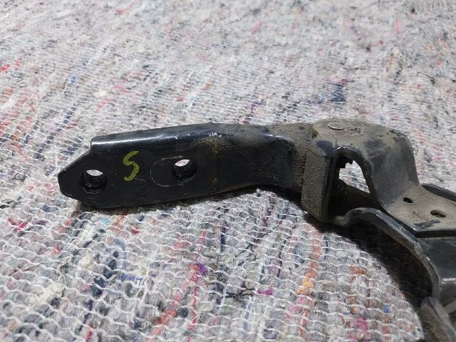 bontott VW CADDY Tolóajtó Sín Görgő