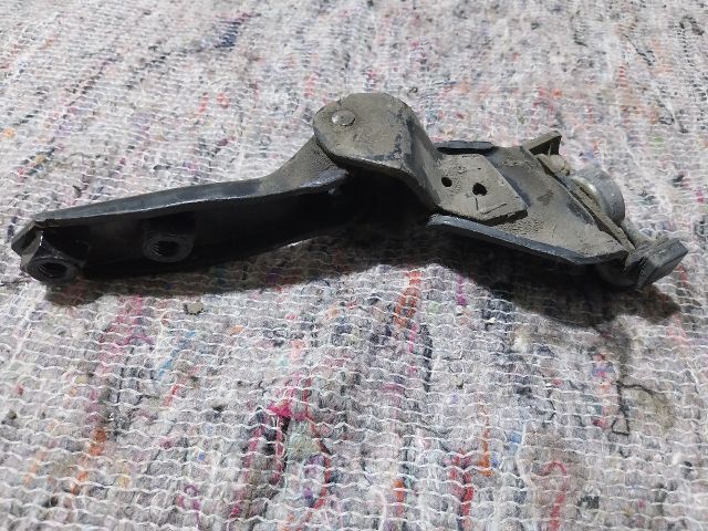 bontott VW CADDY Tolóajtó Sín Görgő