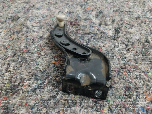 bontott VW CADDY Tolóajtó Sín Görgő