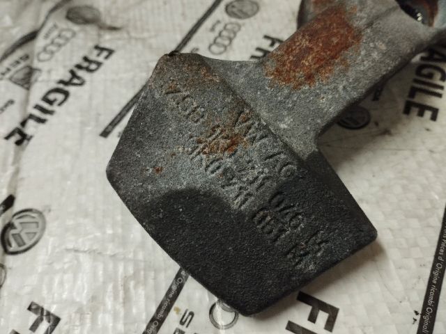 bontott VW CADDY Váltó Kapcsoló Villa