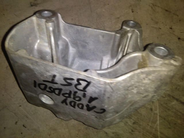 bontott VW CADDY Váltó Tartó Bak (Pozíciófüggetlen)